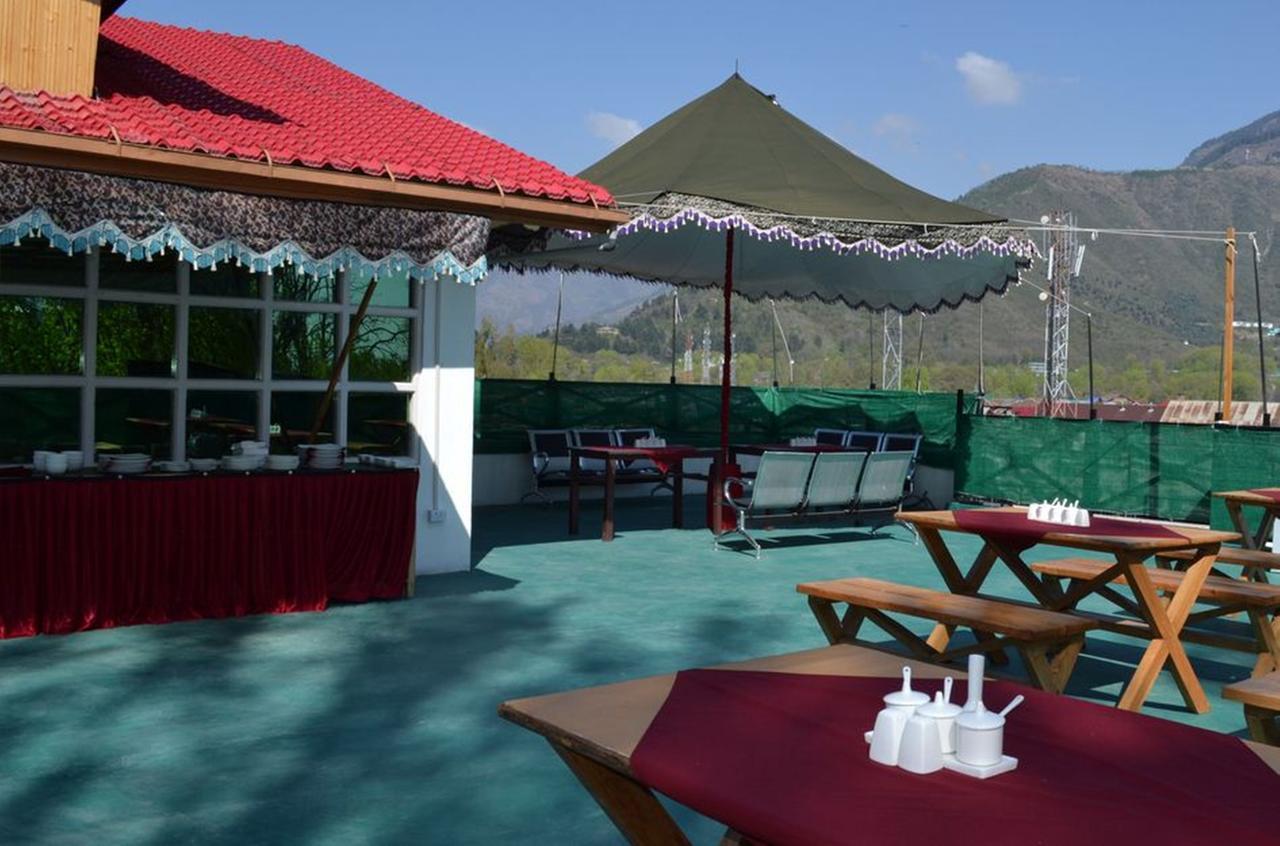 Srīnagar Hotel Green Leaf מראה חיצוני תמונה